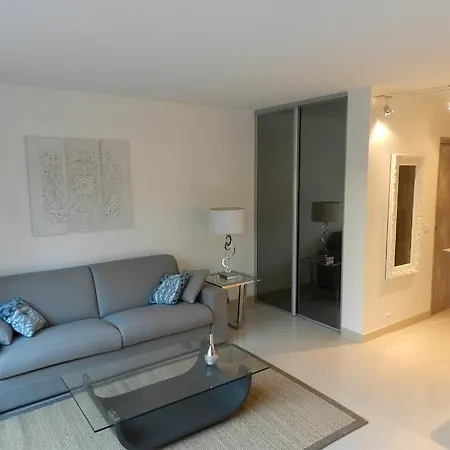 Grand Studio/terrasse Coeur De St Tropez Διαμέρισμα Σαιν-Τροπέ